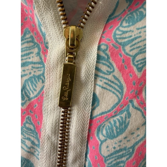 Lilly Pulitzer Shirt Size M Pink Blue Shell Print Little Tipsy Skipper Top - Picture 4 of 8